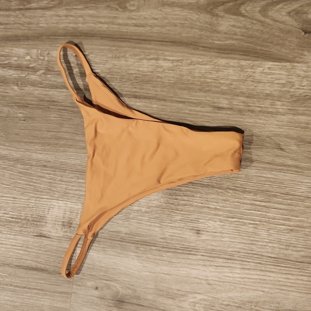 Ama Bikinis Latte String Bottoms
